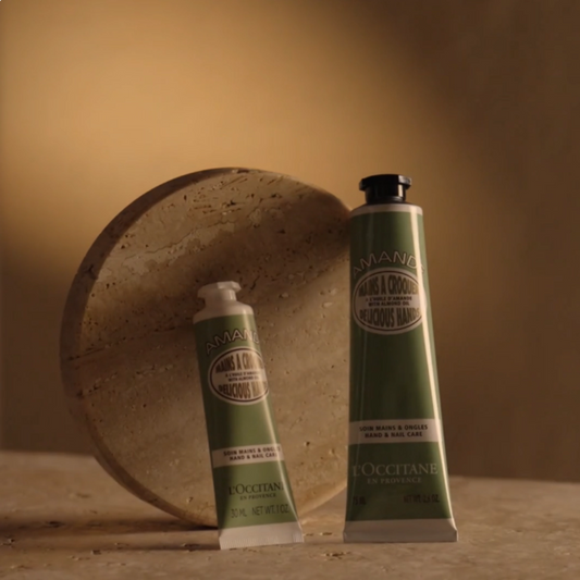 סדרת שקד ל'אוקסיטן – קרם גוף ושמן שקדים – קולקציית קרמי ידיים של ל'אוקסיטן – רכות והזנה