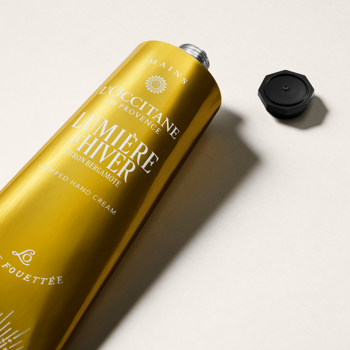 קרם ידיים מוקצף חמאת שיאה לימון וברגמוט (אריזת חיסכון)