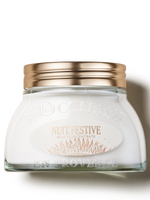 חלב גוף מרוכז שקדים, וניל ודומדמנית שחורה