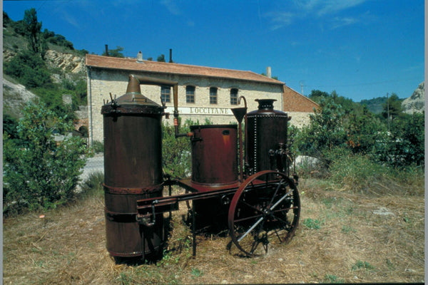 מזקקה ישנה